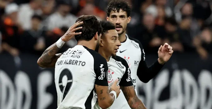 Corinthians Implacável: Vitória Sobre Peñarol Mantém 100% na Libertadores; Fluminense se Complica em La Paz