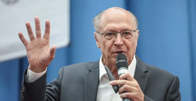 Alckmin: "Boa química" entre Lula e Trump é crucial para fortalecer parceria Brasil-EUA e atrair investimentos