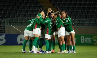 Palmeiras Goleia Botafogo e Dispara Rumo à Liderança do Brasileirão Feminino, Assumindo a Vice-Liderança Perto do Corinthians