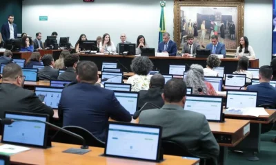 CCJ da Câmara Adia Voto sobre Redução da Maioridade Penal: Jovem de 16 anos pode responder como adulto?