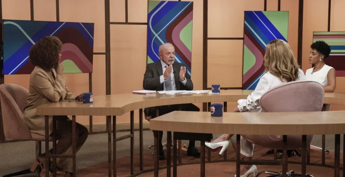 Lula monitora preços de combustíveis diariamente e anuncia fiscalização rigorosa contra aumentos abusivos