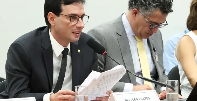 Fim da Escala 6x1: Relator Propõe Folga Dominical e Jornada Reduzida para Milhões de Trabalhadores no Brasil