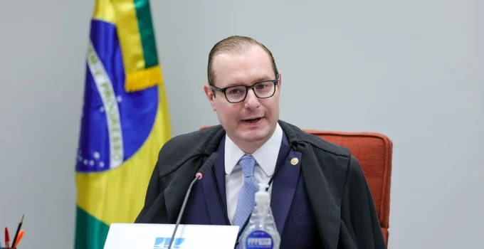 Zanin Define STF como Tribunal para Julgar Venda de Sentenças no STJ: Nove Servidores Denunciados pela PGR