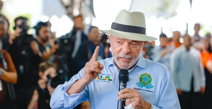 Lula revela sonho de reaver estatais estratégicas vendidas, citando Eletrobras e BR Distribuidora como alvos
