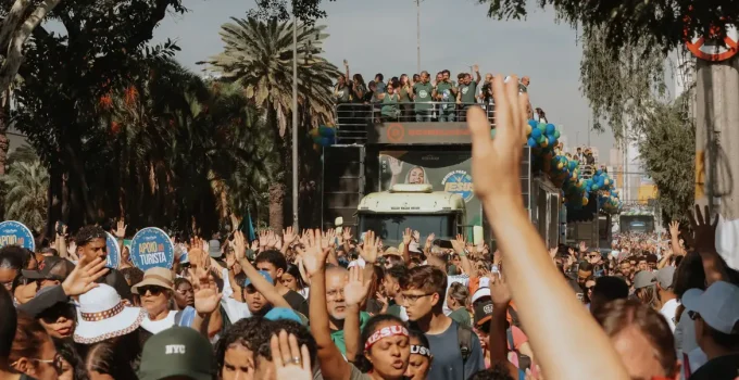 Marcha para Jesus 2024: Milhões de Evangélicos Tomam as Ruas de São Paulo em Celebração Religiosa e Política