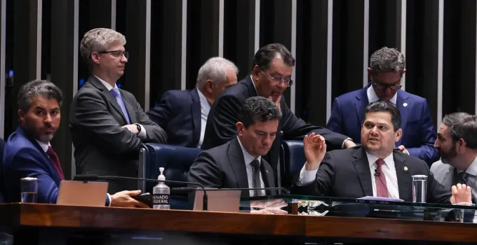 Fundo do Pré-Sal para Dívidas do Agro: Senado Aprova "Refis do Agro" com Impacto Fiscal de R$ 140 Bilhões