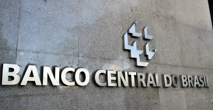 Autonomia do Banco Central Aprovada na CCJ do Senado: Entenda o Que Muda e os Riscos Apontados por Economistas