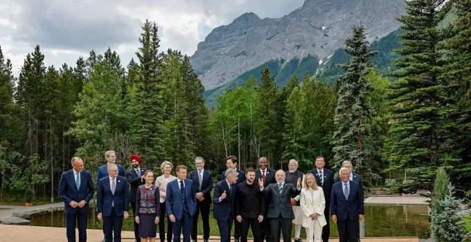 G7: Lula cobra ajuda ao desenvolvimento e pede reforma urgente na governança global