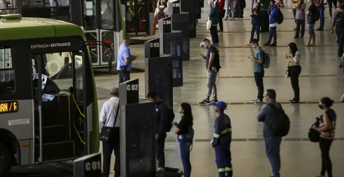 Tarifa Zero: Estudo da UnB Revela Como Fim da Passagem Pode Ampliar Acesso à Saúde e Combater Desigualdades Raciais no Brasil