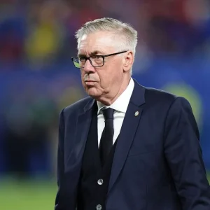Ancelotti elogia evolução do Brasil na Copa do Mundo e revela plano para ter Neymar de volta contra a Escócia