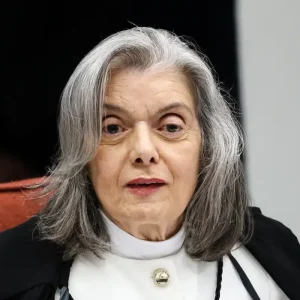 Cármen Lúcia: Judiciário precisa de credibilidade e confiança, não de popularidade, diz ministra do STF