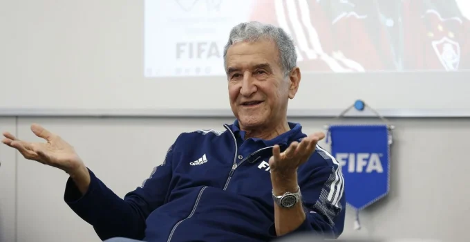 Lenda do futebol, Carlos Alberto Parreira passa por cirurgia no Rio de Janeiro; quadro de saúde inspira preocupação