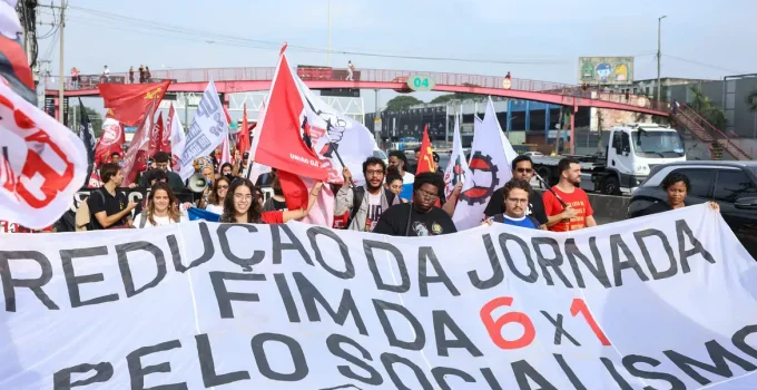 Fim da Escala 6x1: Ato no Rio Pressiona Senado por Jornada Digna e Mais Descanso para Trabalhadores