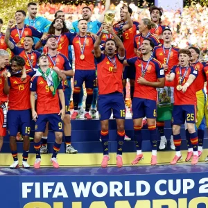 Espanha Bicampeã: Fúria Conquista Copa do Mundo Feminina e Masculina Simultaneamente, Supera Argentina em Prorrogação Histórica