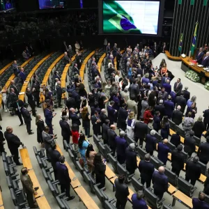 STF: Apenas 7 de 21 Partidos Explicam Interferência em Emendas Parlamentares, Prazo se Encerra em Agosto