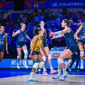 Brasil vira sobre a Itália e vai à final inédita da Liga das Nações de Vôlei contra a Turquia