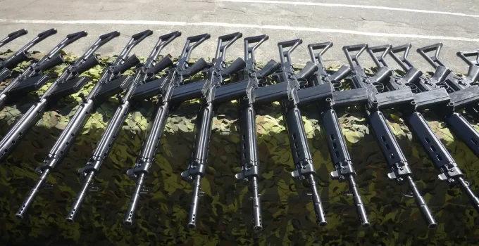 Recadastramento Urgente de Fuzis e Armas Restritas no RJ: Entenda as Novas Regras e Por Que Isso é Crucial
