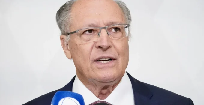 PSB Oficializa Alckmin como Vice de Lula: Médico e Ex-Governador Busca Novo Mandato na Presidência