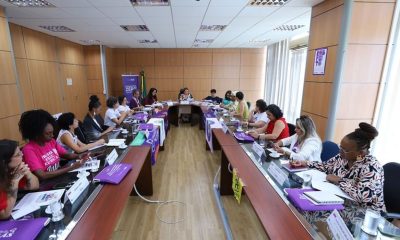 Feministas Unidos: Protesto Global Contra Escala 6x1, Imperialismo e Violência em Manifesto ao Governo Federal