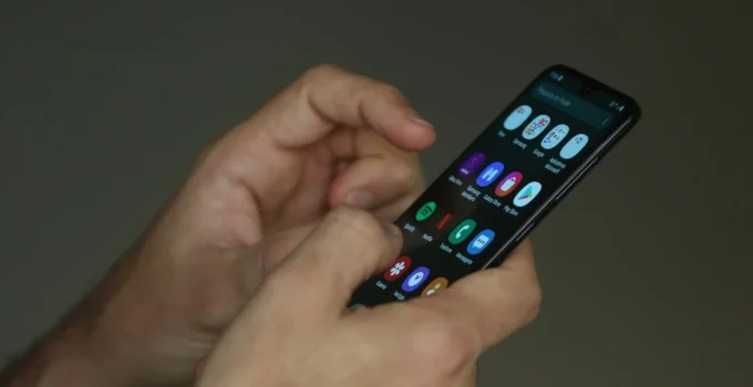Saúde Mental para Jovens no SUS Digital: Plataforma "Pode Falar" Amplia Acesso Gratuito e Inovador