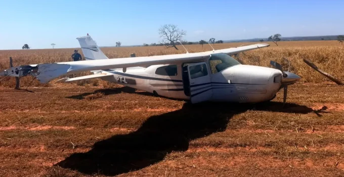 FAB Alerta: Caça A-29 Super Tucano Dispara Contra Avião Suspeito Vindo da Bolívia e Força Pouso Forçado em MS