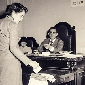 Voto Feminino no Brasil: A Luta Histórica Contra a Misoginia que Persiste e Ameaça a Democracia