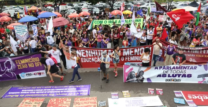 8 de Março em Brasília: Mulheres Exigem Fim da Violência e Denunciam Crise no GDF