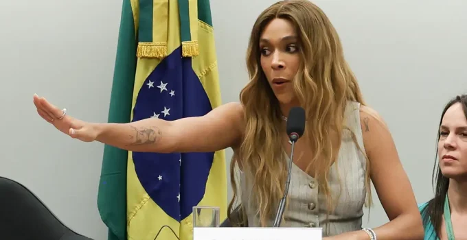 Erika Hilton Assume Comissão e Alerta para "Sistema Organizado de Opressão" Contra Mulheres e Minorias no Brasil