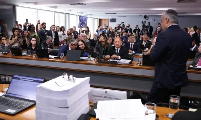 CPMI do INSS: Relatório Final Pede Indiciamento de 216 Pessoas, Incluindo "Careca do INSS", Filhos de Lula e Ex-Ministros