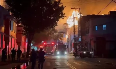 Incêndio de Grandes Proporções Devasta Fábrica de Mesas de Sinuca no Brás, São Paulo: 30 Viatura e 59 Bombeiros no Combate às Chamas