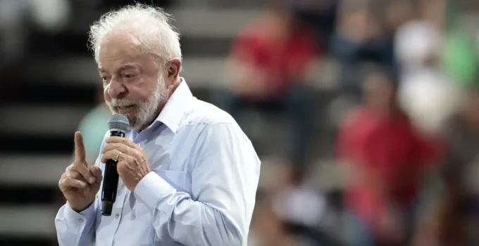 Lula critica guerra no Irã: "A guerra é do Trump, não é do povo brasileiro" e anuncia R$ 1,20 de desconto no diesel