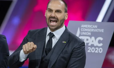 Relatório mostra que EUA podem não reconhecer eleições no Brasil, diz Eduardo