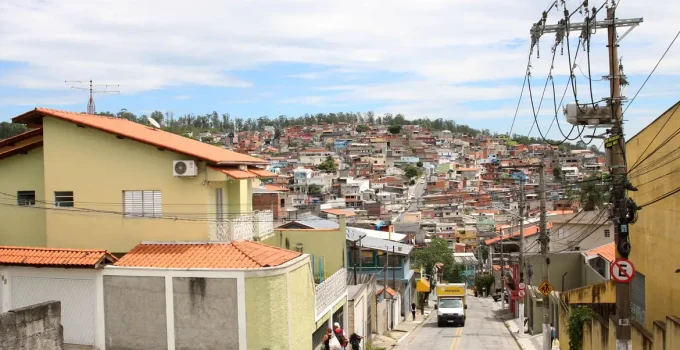 Perus: Moradores Acusam Fraude e Manipulação em Audiência Pública sobre Incinerador de Lixo em SP