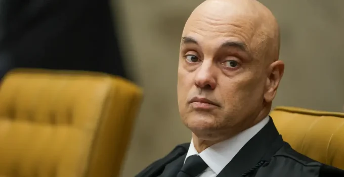 Moraes amplia restrição de drones na casa de Bolsonaro para 1 km em meio à prisão domiciliar e vigilância intensificada