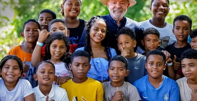 Lula e Alckmin celebram Páscoa: "Momento de renovação e união" para famílias brasileiras neste domingo de 2024