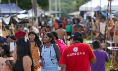 Acampamento Terra Livre 2026: Mais de 7 mil indígenas em Brasília por direitos e futuro "Nosso futuro não está à venda"