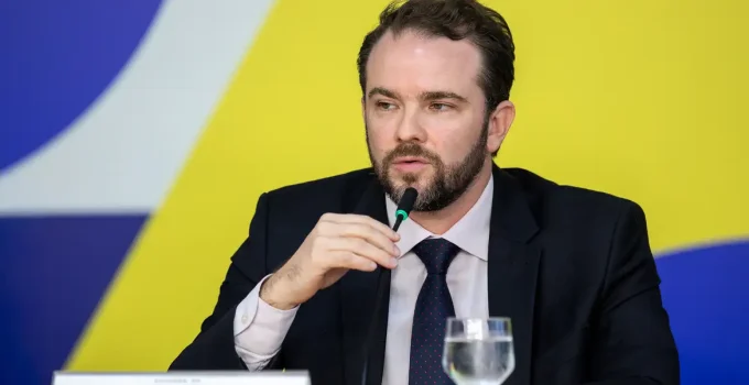 Diesel Importado Ganha Subsídio: 25 Estados Aderem a Medida do Governo Federal para Conter Alta dos Combustíveis