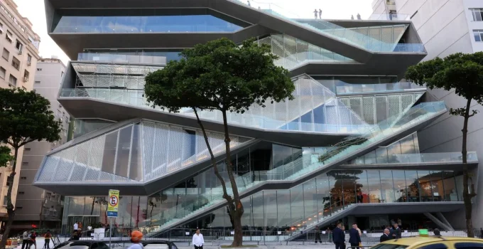 Museu da Imagem e do Som no Rio: Arquitetura em Cena marca reabertura parcial após 15 anos de incertezas