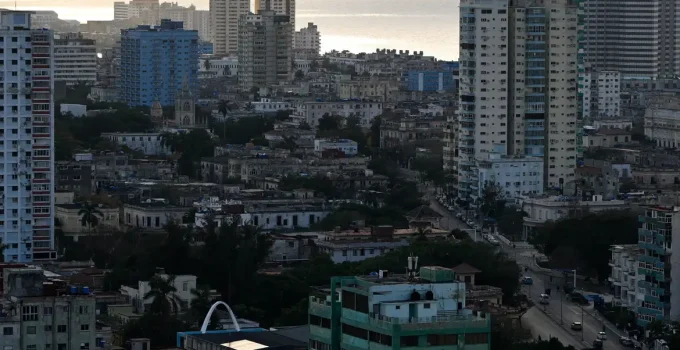 Cuba Confirma Diálogo com EUA em Havana: Foco no Fim do Bloqueio Energético e Respeito à Soberania