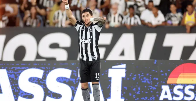 Botafogo vence Chapecoense com gol de Alex Telles e larga na frente na Copa do Brasil; veja outros resultados