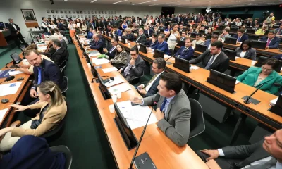Fim da Escala 6x1 na Câmara: CCJ analisa mudança que pode impactar milhões de trabalhadores; entenda o PL de Lula